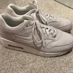 Women's Nike Air Max 1 Premium Sneakers size 8